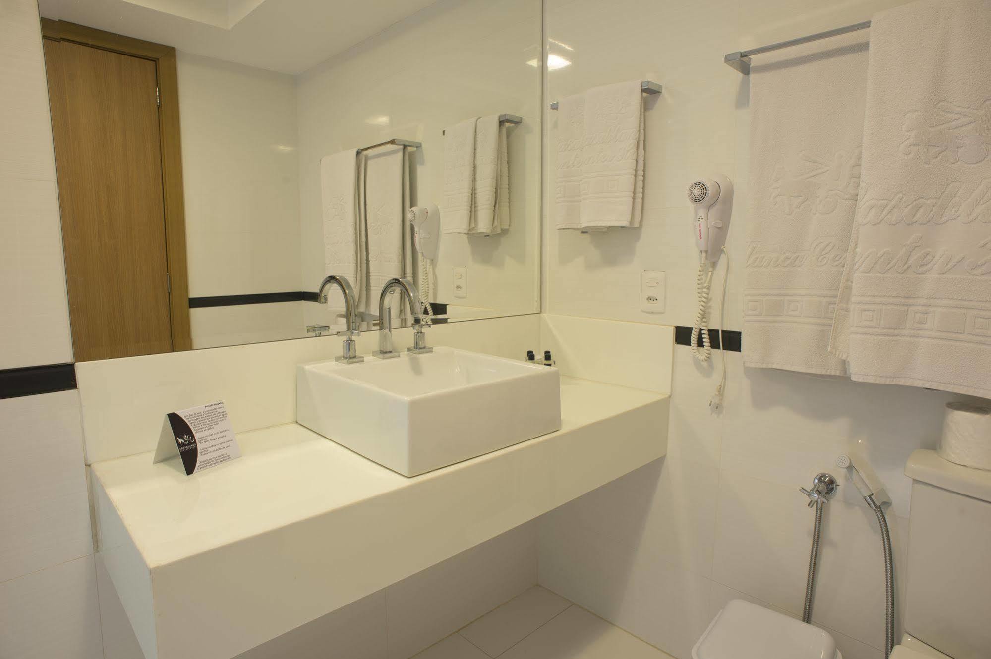 Casablanca Center Hotel Петрополис Экстерьер фото
